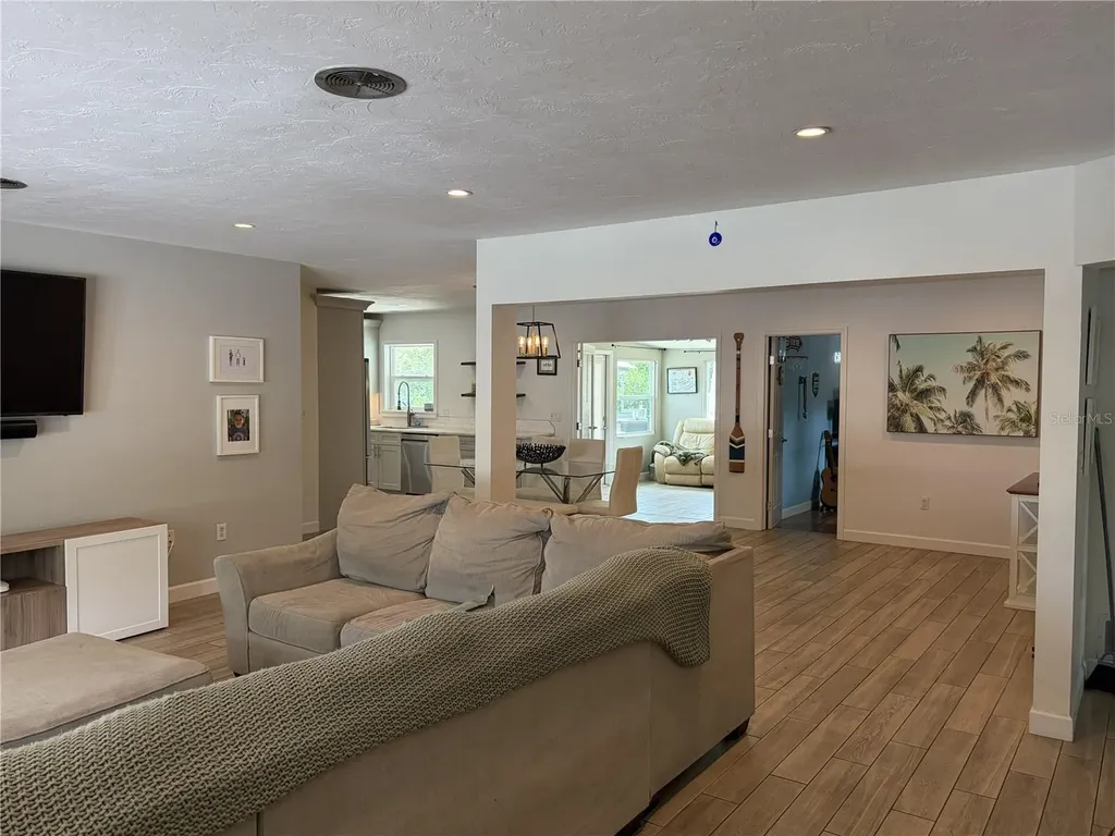 7503 Starfish Drive Sarasota FL 34231