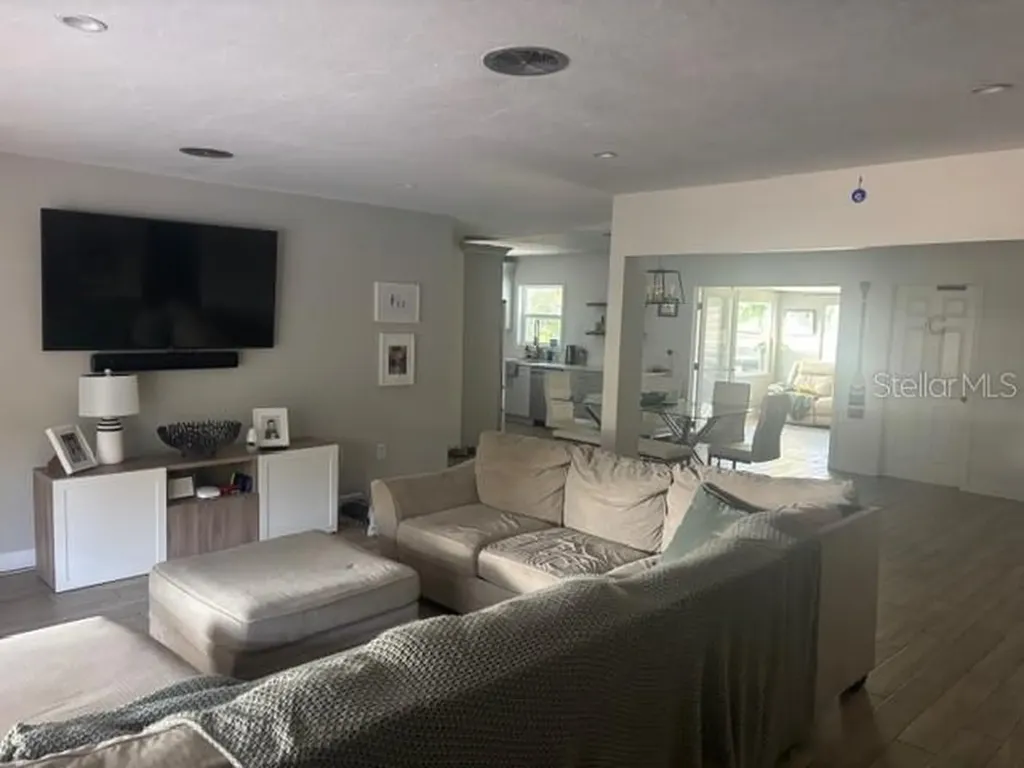 7503 Starfish Drive Sarasota FL 34231