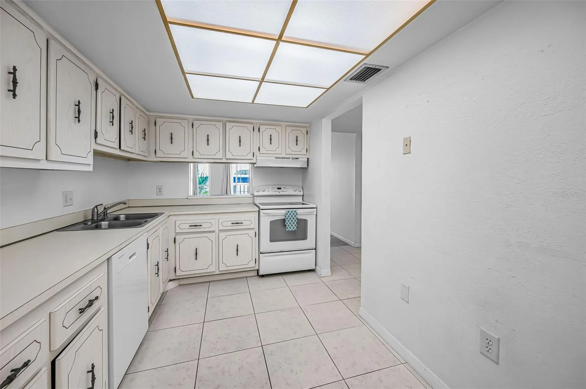 4908 38th Way S St Petersburg FL 33711