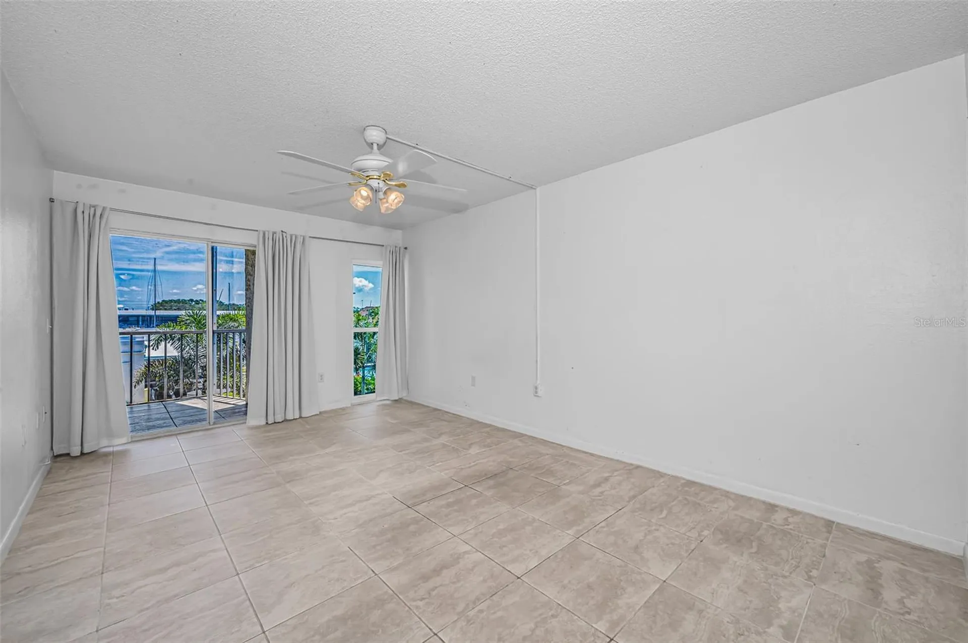4908 38th Way S St Petersburg FL 33711