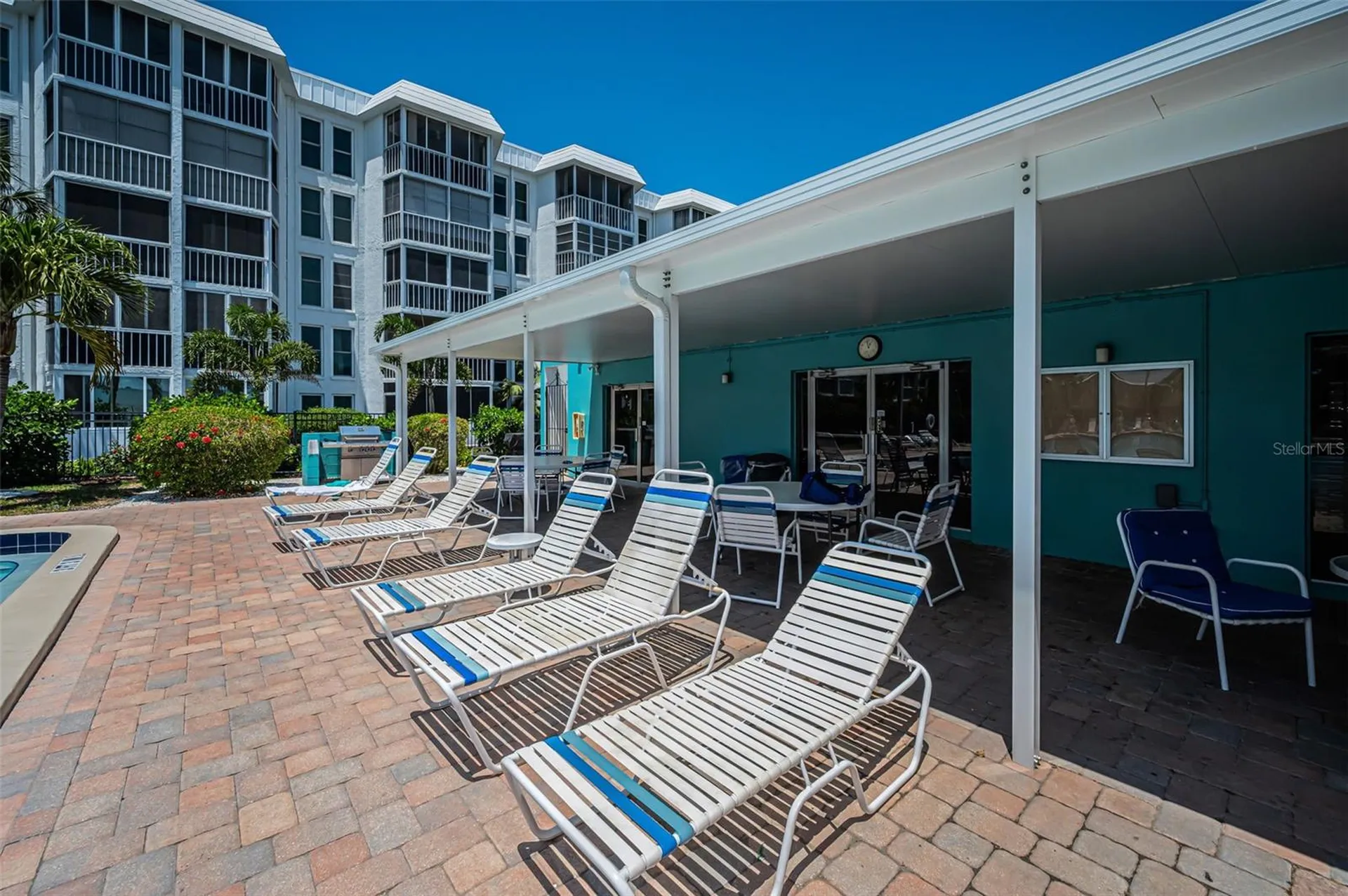 4908 38th Way S St Petersburg FL 33711
