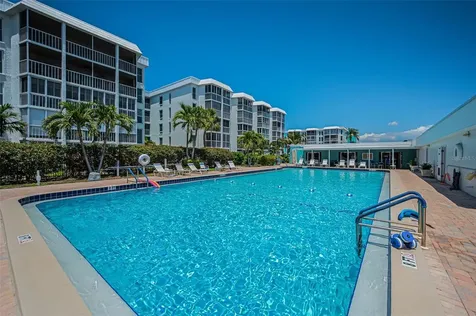 4908 38th Way S St Petersburg FL 33711