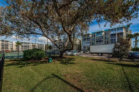 4908 38th Way S St Petersburg FL 33711