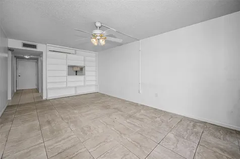 4908 38th Way S St Petersburg FL 33711