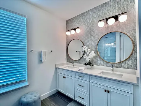 7002 Arnoldson Street Orlando FL 32827