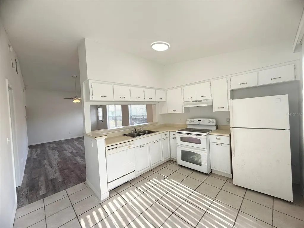 1947 Bentley Boulevard Kissimmee FL 34741
