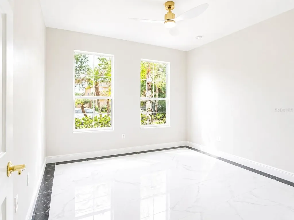 3747 Eagle Isle Circle Kissimmee FL 34746