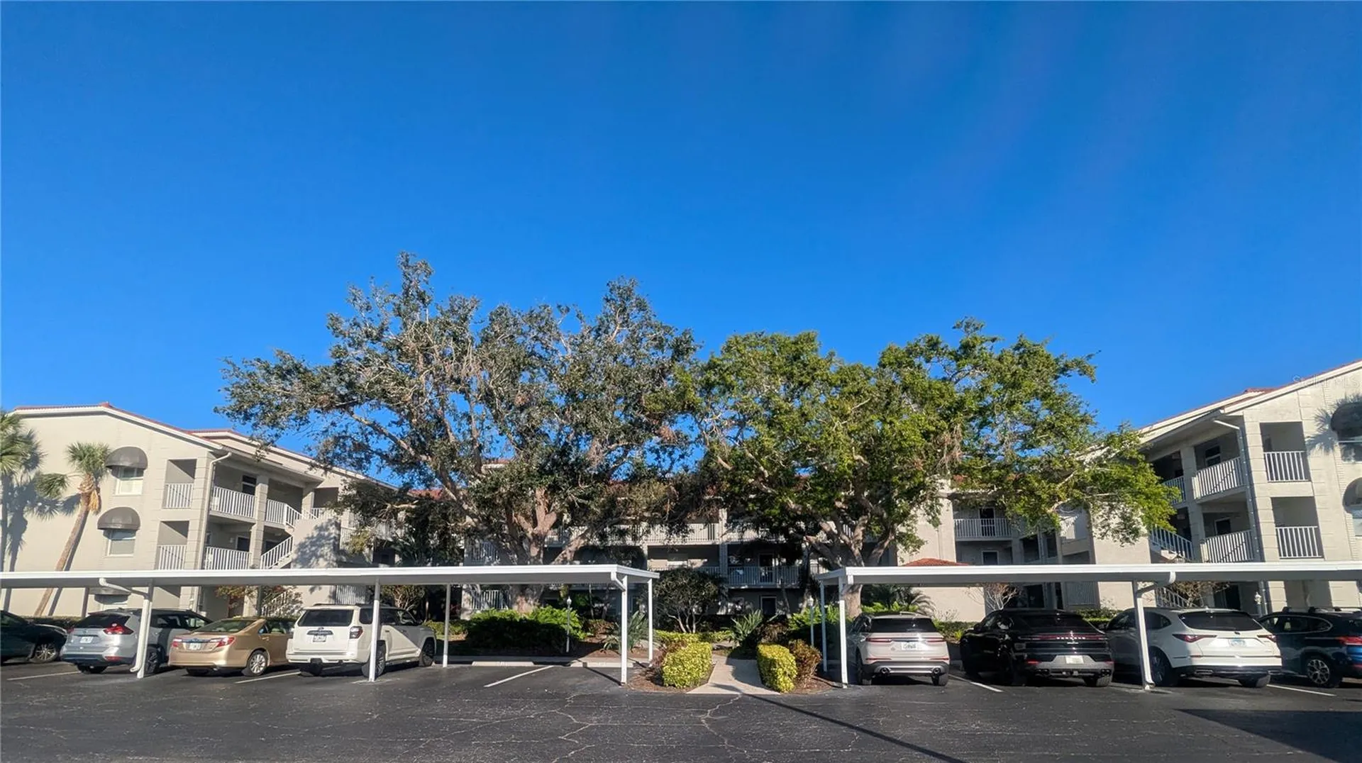 9300 Clubside Circle Sarasota FL 34238