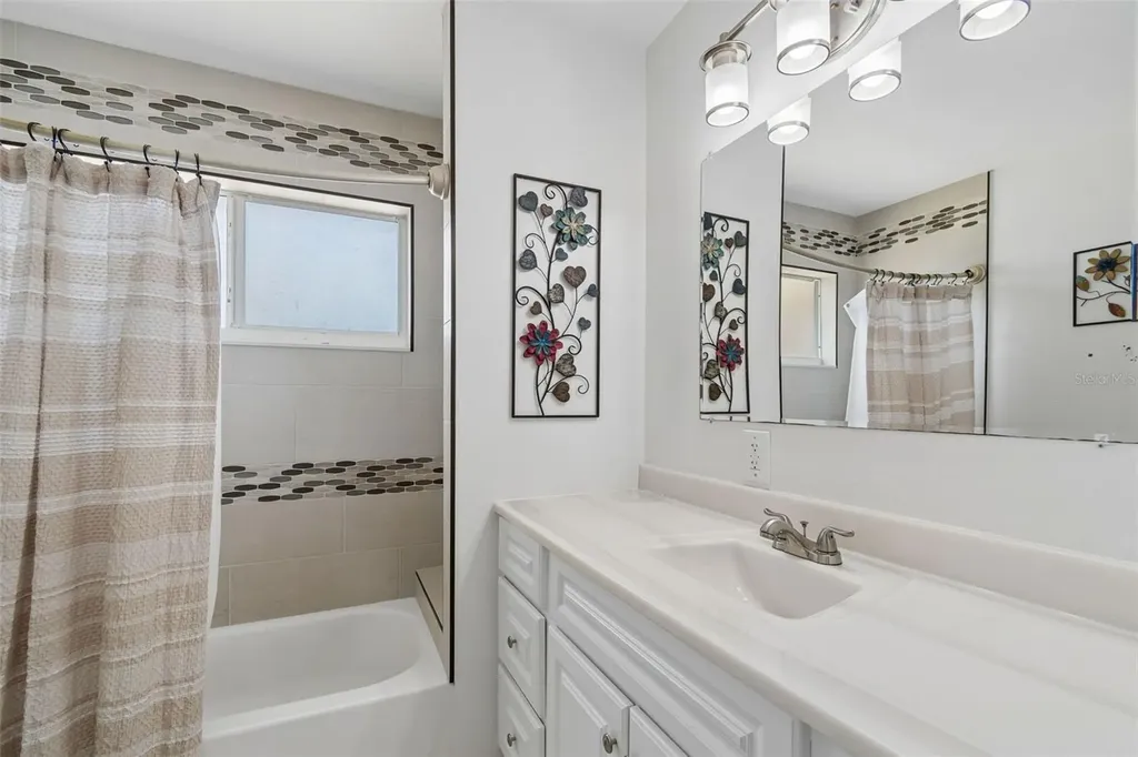 2863 60th Way N St Petersburg FL 33710