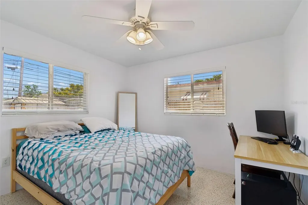 2863 60th Way N St Petersburg FL 33710