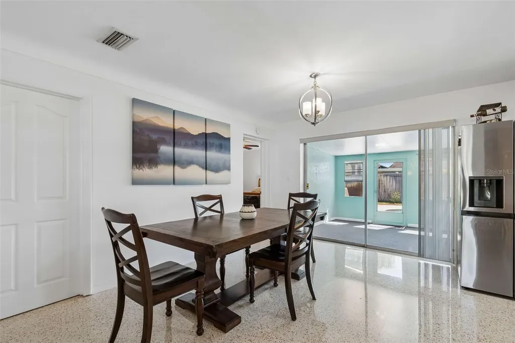 2863 60th Way N St Petersburg FL 33710