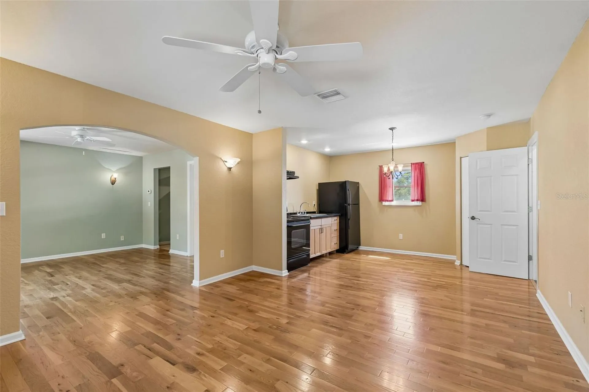 2863 60th Way N St Petersburg FL 33710