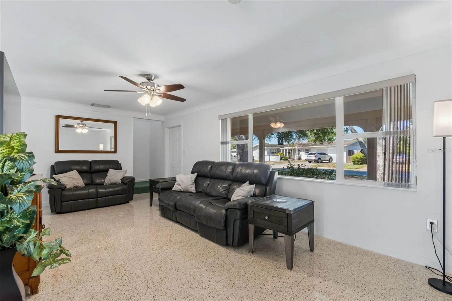 2863 60th Way N St Petersburg FL 33710