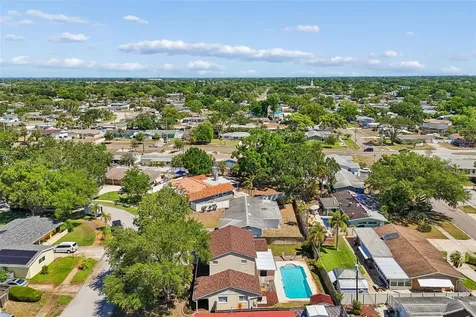 2863 60th Way N St Petersburg FL 33710