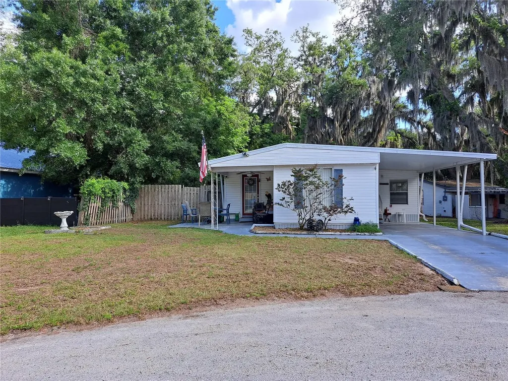 119 Daisy Avenue Auburndale FL 33823