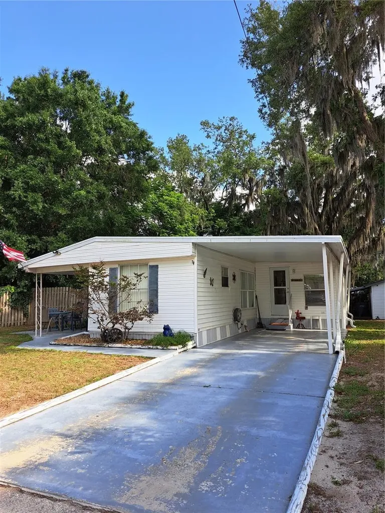 119 Daisy Avenue Auburndale FL 33823