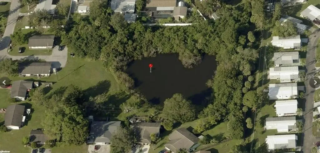 Algeria Court Bradenton FL 34207