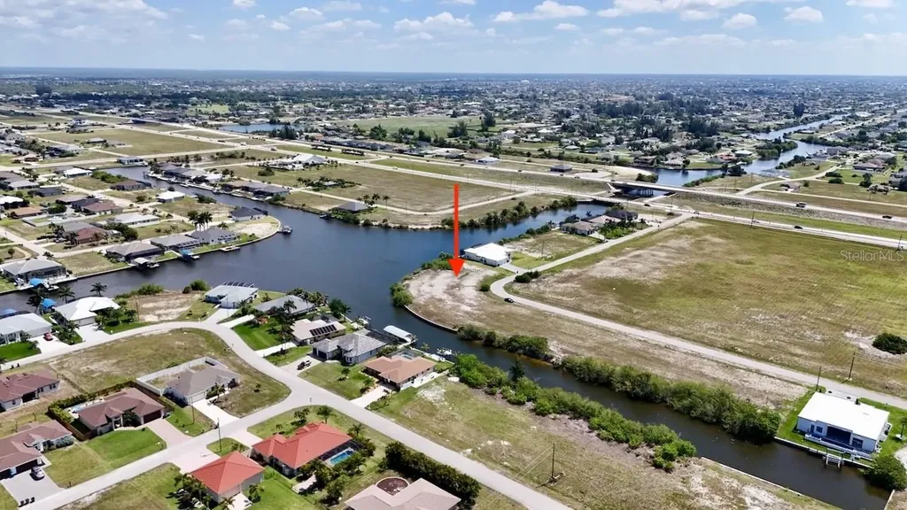3233 NW 9th Street Cape Coral FL 33993