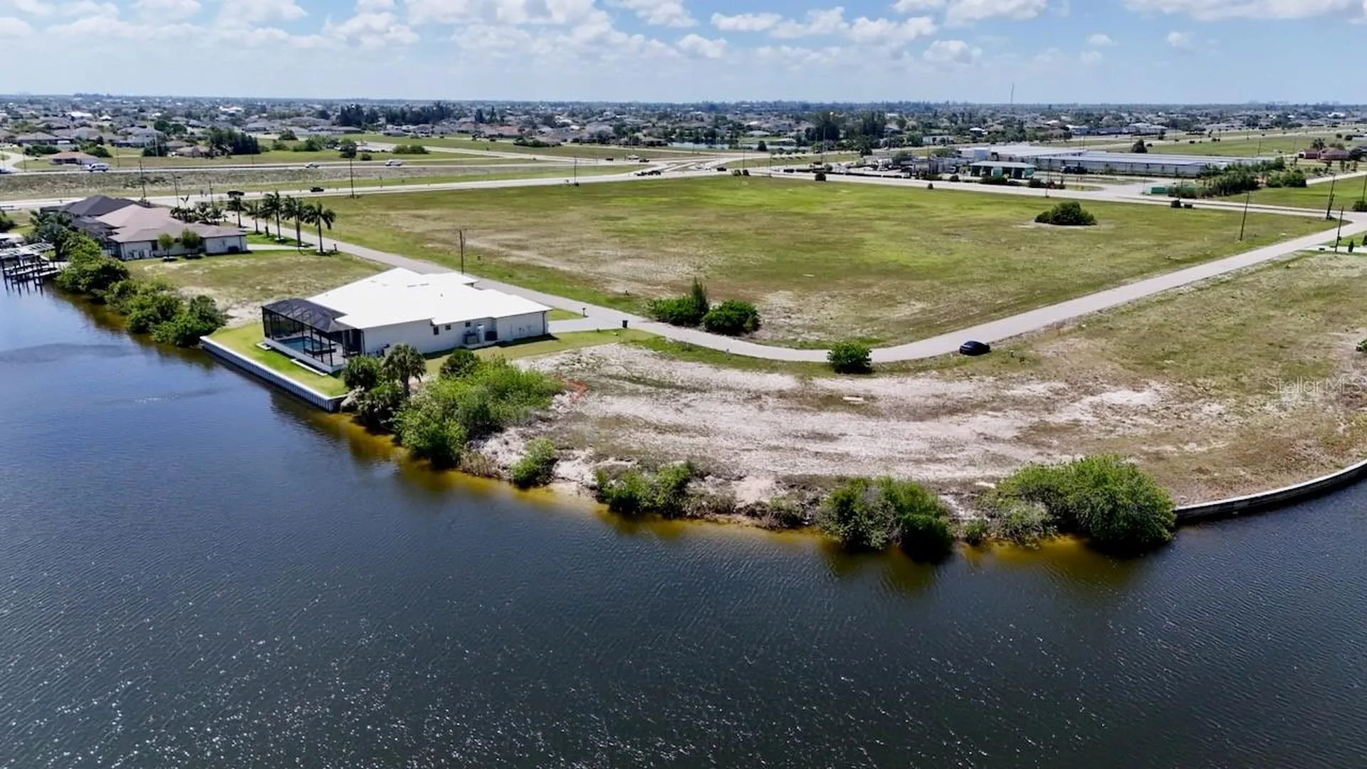 3233 NW 9th Street Cape Coral FL 33993