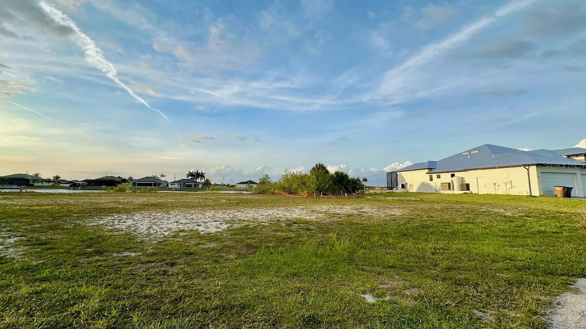3233 NW 9th Street Cape Coral FL 33993