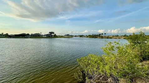 3233 NW 9th Street Cape Coral FL 33993