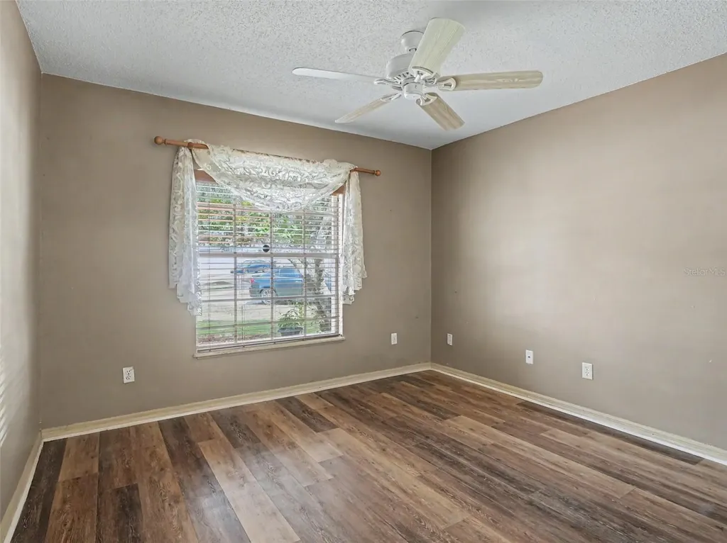 1126 Little Creek Road Orlando FL 32825