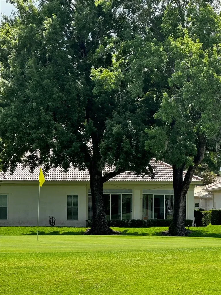 2406 Sweetwater Country Club Drive Apopka FL 32712