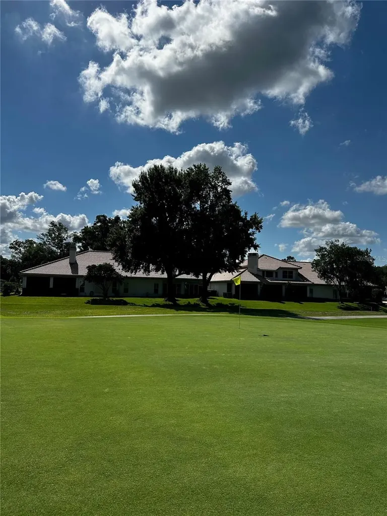 2406 Sweetwater Country Club Drive Apopka FL 32712