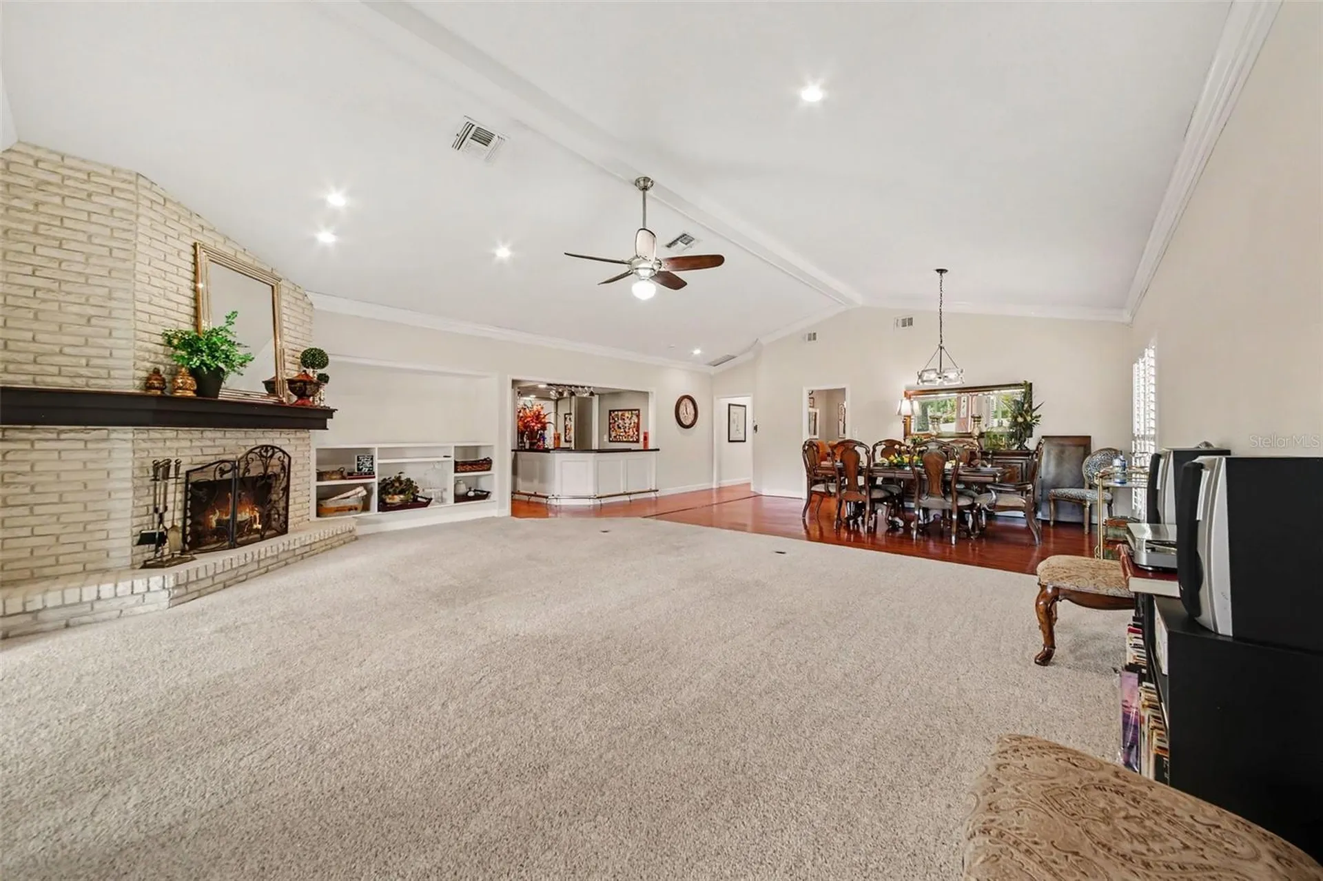 2406 Sweetwater Country Club Drive Apopka FL 32712