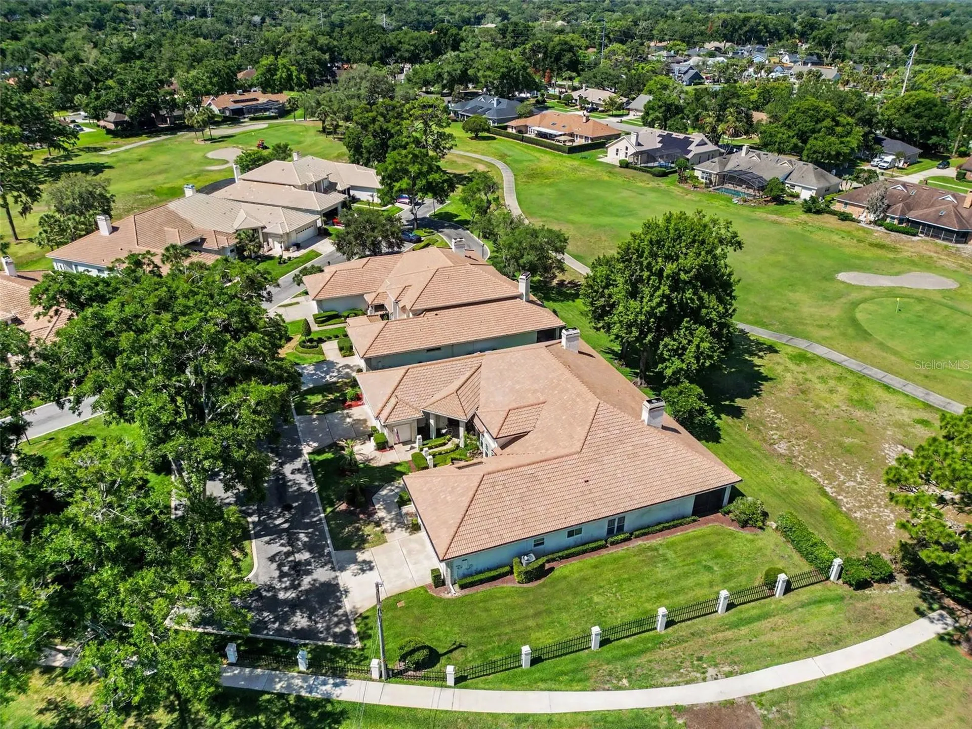 2406 Sweetwater Country Club Drive Apopka FL 32712