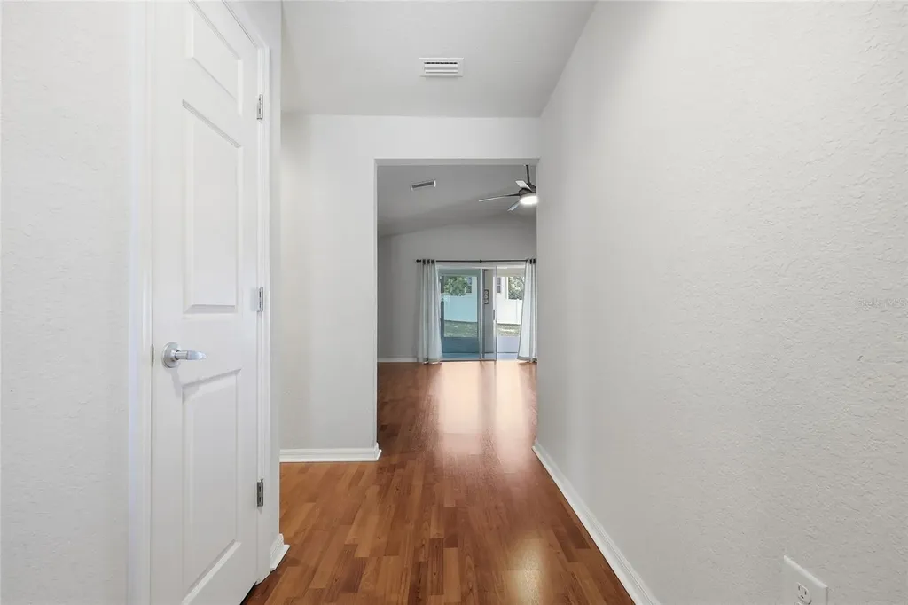 306 Stonepoint Lane Lady Lake FL 32159
