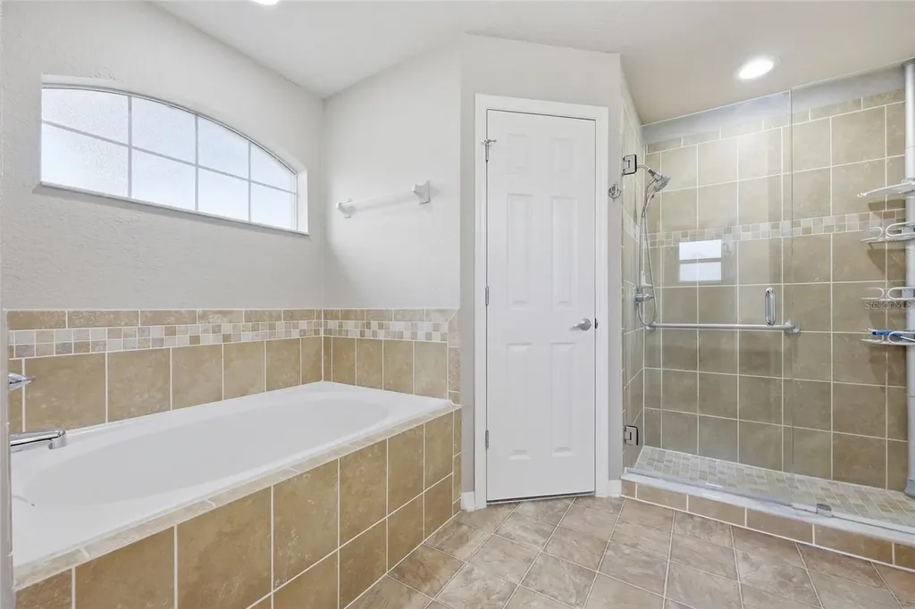 306 Stonepoint Lane Lady Lake FL 32159