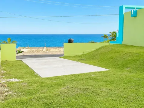 471 Calle 22 Bo. Mariani Maunabo PR 00707