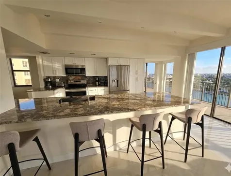 7600 Bayshore Drive Treasure Island FL 33706