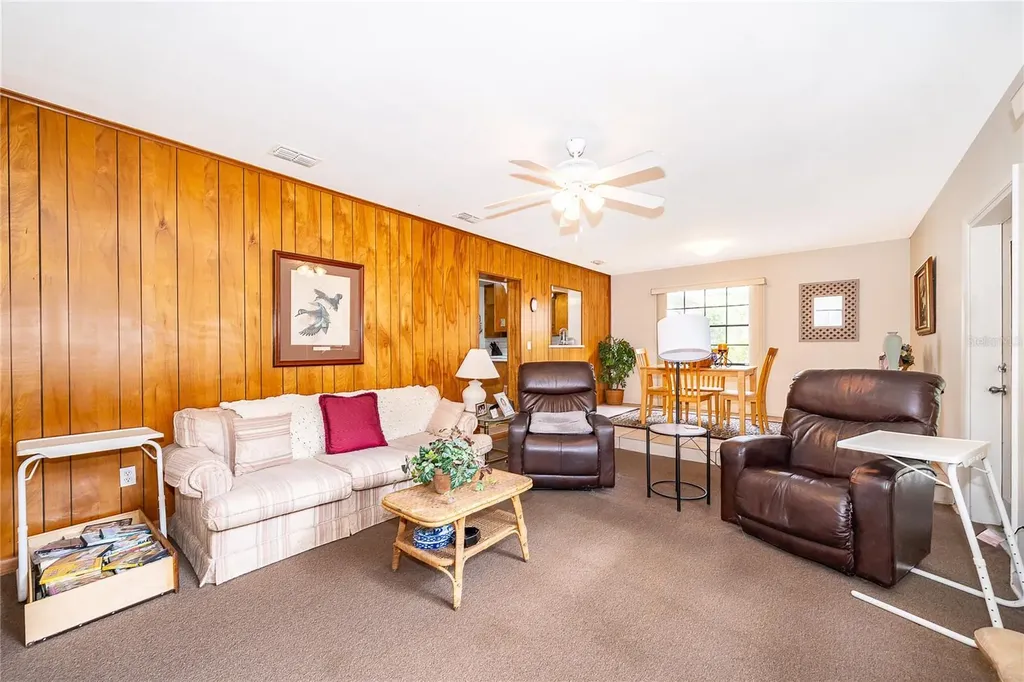 7 S Thacker Avenue Kissimmee FL 34741