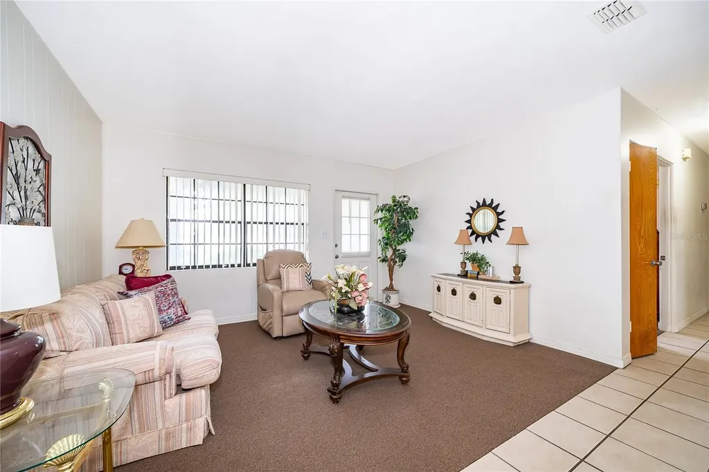 7 S Thacker Avenue Kissimmee FL 34741