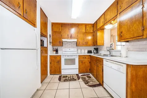 7 S Thacker Avenue Kissimmee FL 34741