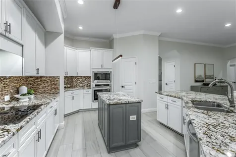 11909 Mandevilla Court Tampa FL 33626