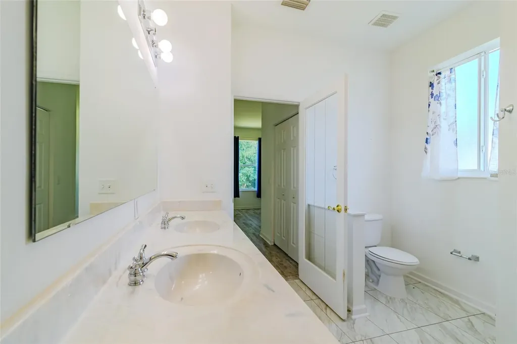 5915 NW 18th Place Ocala FL 34482
