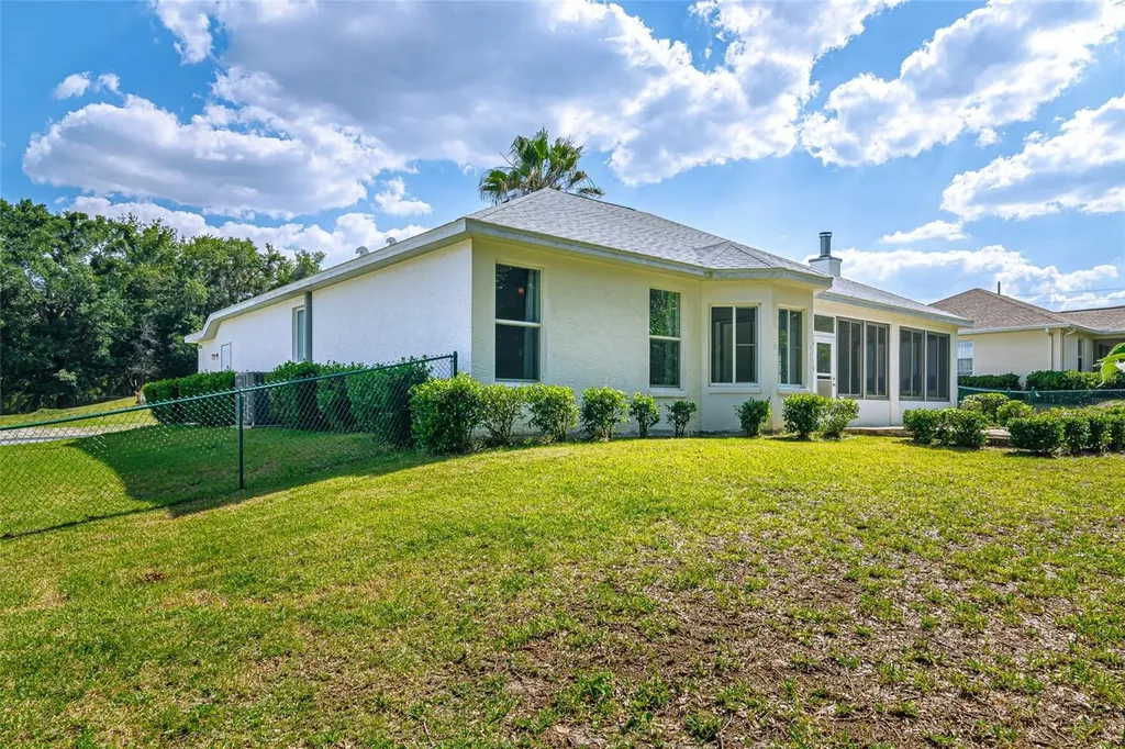 5915 NW 18th Place Ocala FL 34482