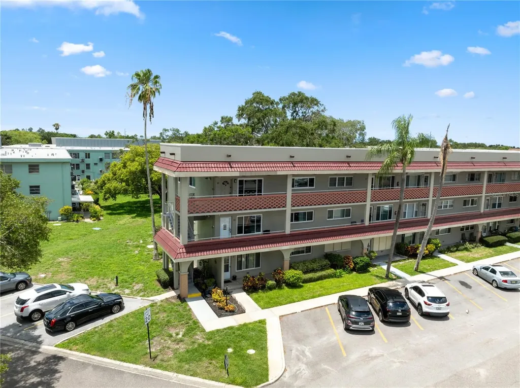 2072 Australia Way W Clearwater FL 33763