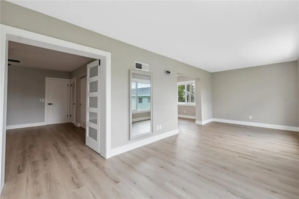 2072 Australia Way W Clearwater FL 33763