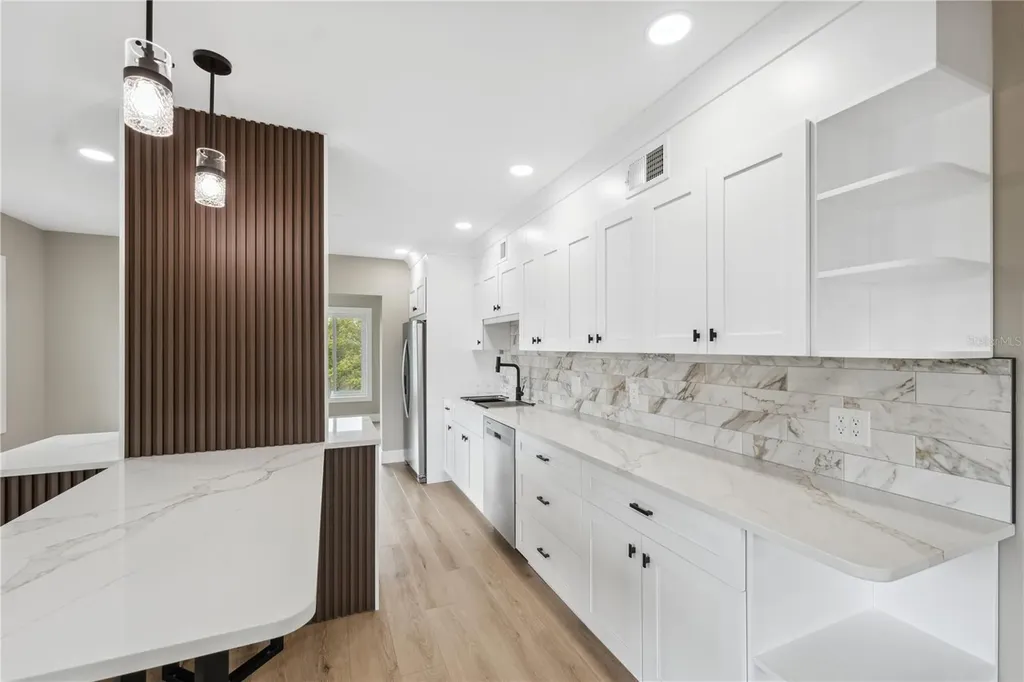 2072 Australia Way W Clearwater FL 33763