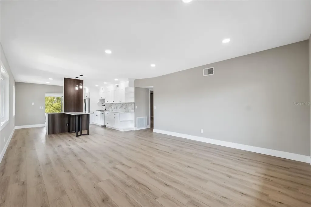 2072 Australia Way W Clearwater FL 33763