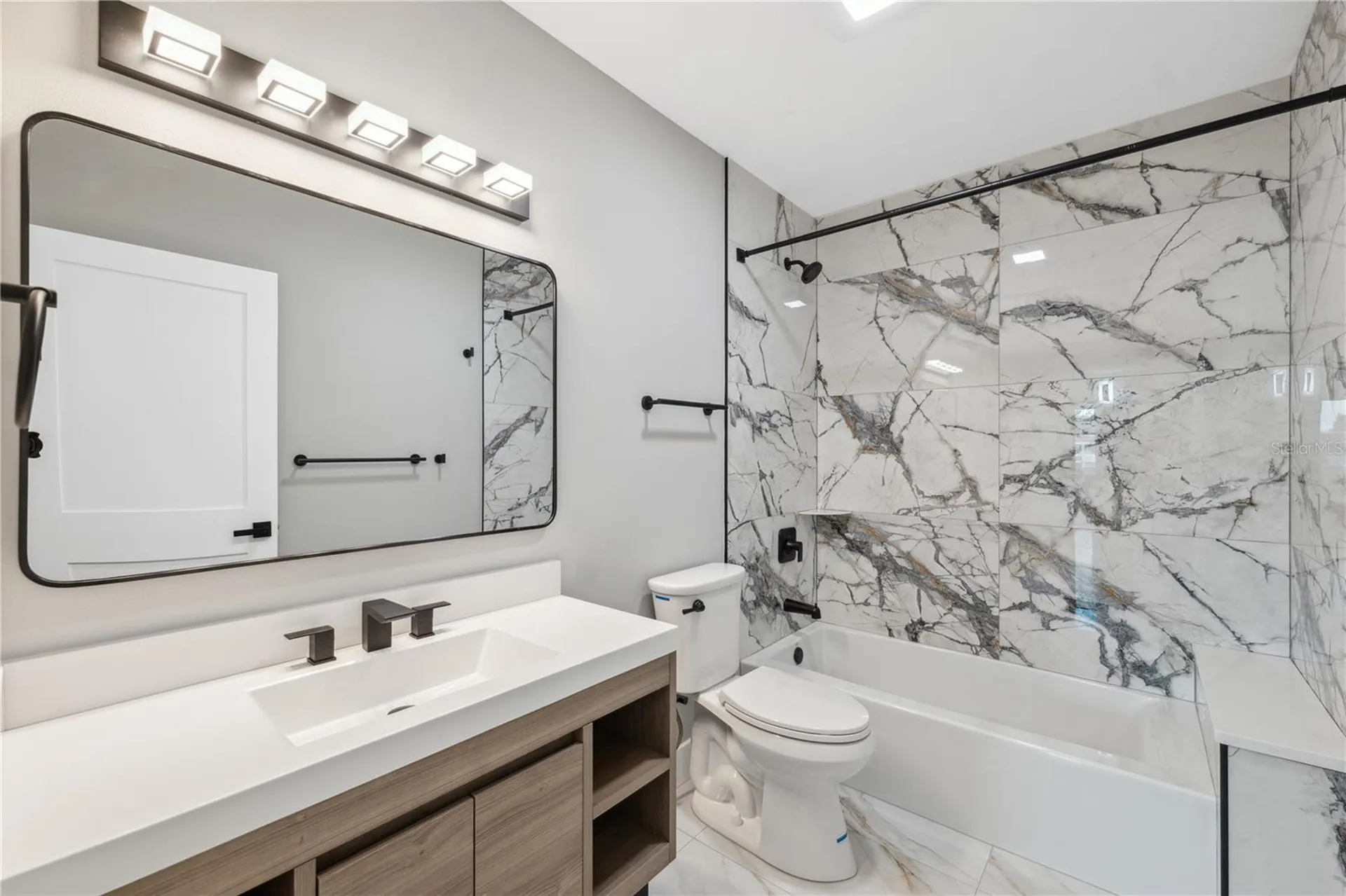 2072 Australia Way W Clearwater FL 33763