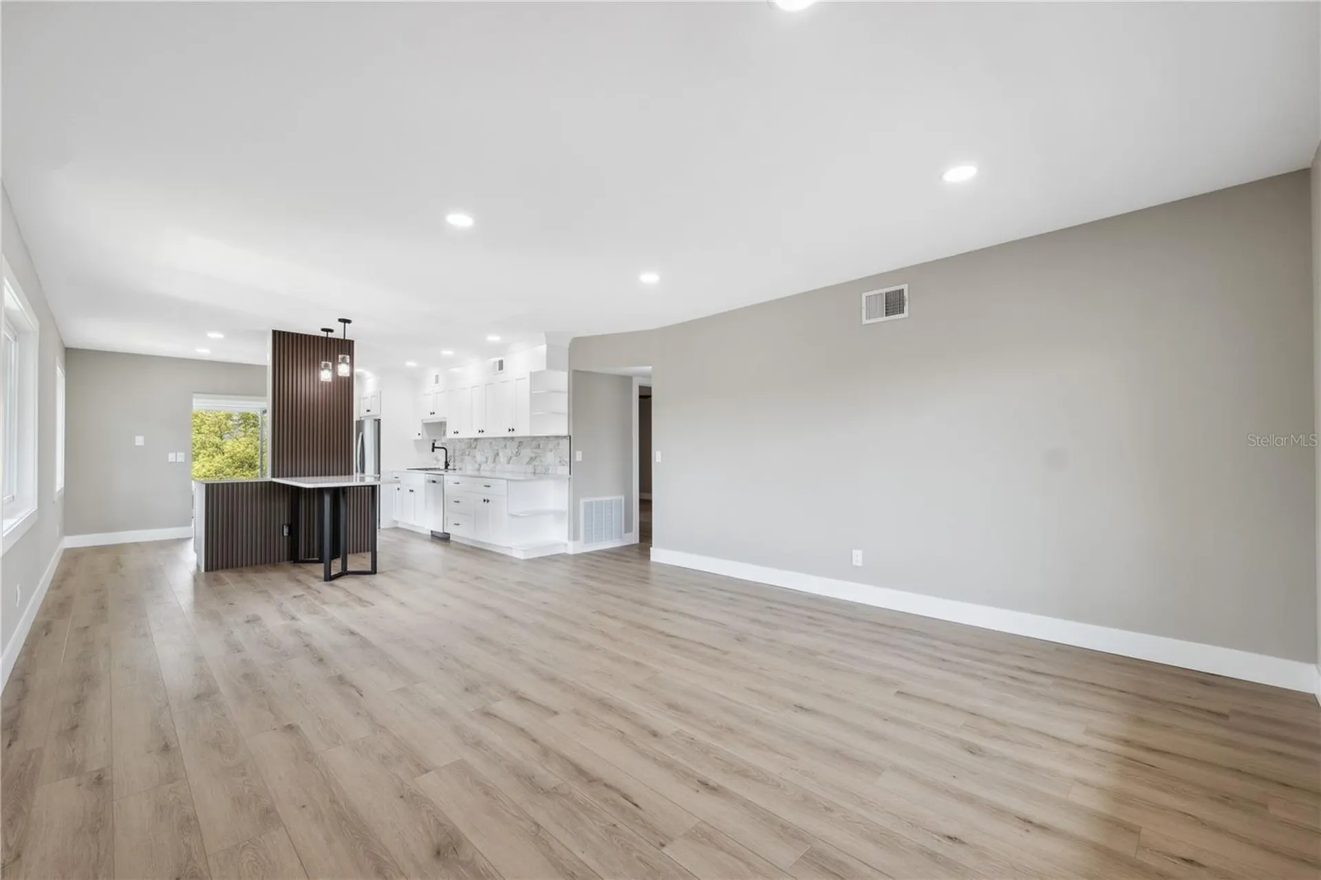 2072 Australia Way W Clearwater FL 33763