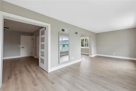 2072 Australia Way W Clearwater FL 33763