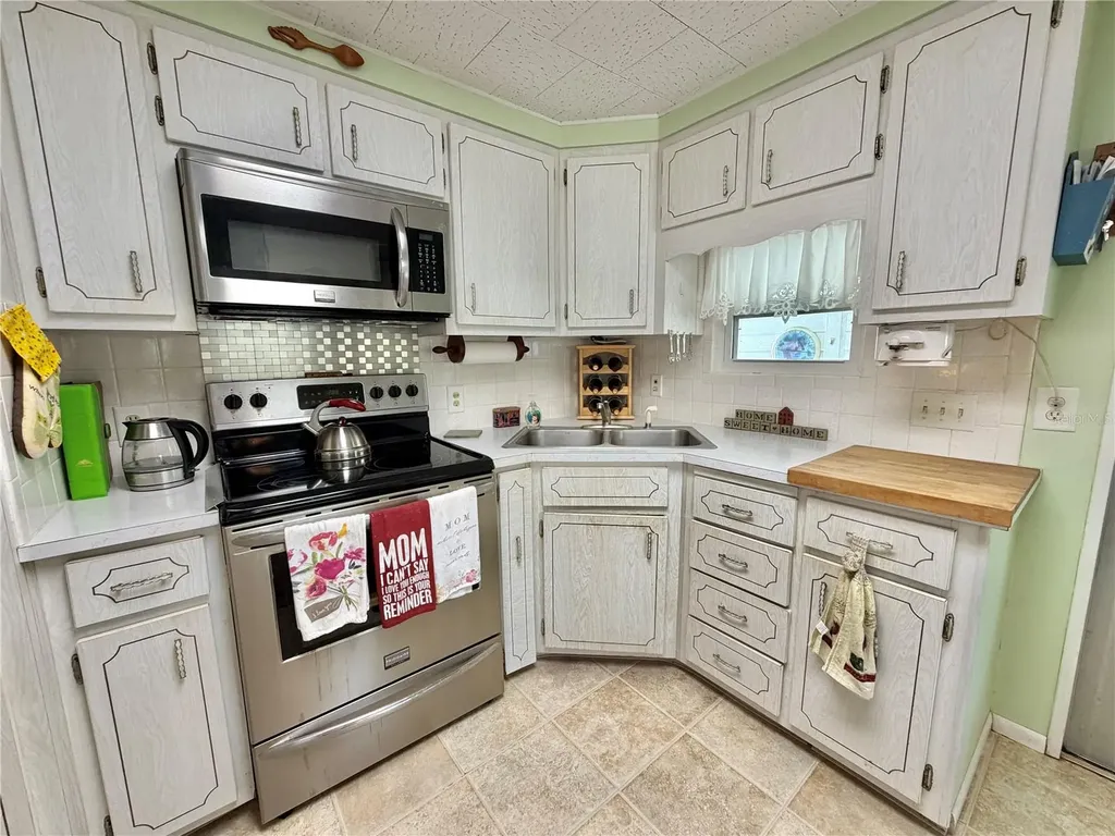 223 Hawthorne Boulevard Leesburg FL 34748