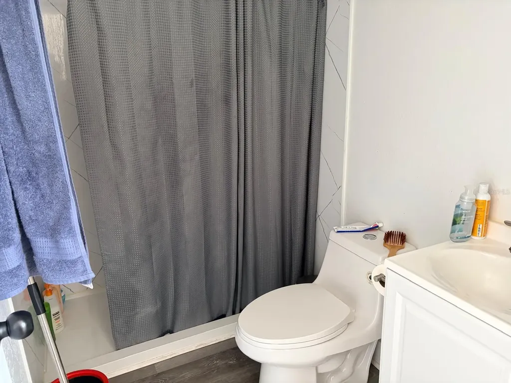 1304 Windsor Way Tampa FL 33619