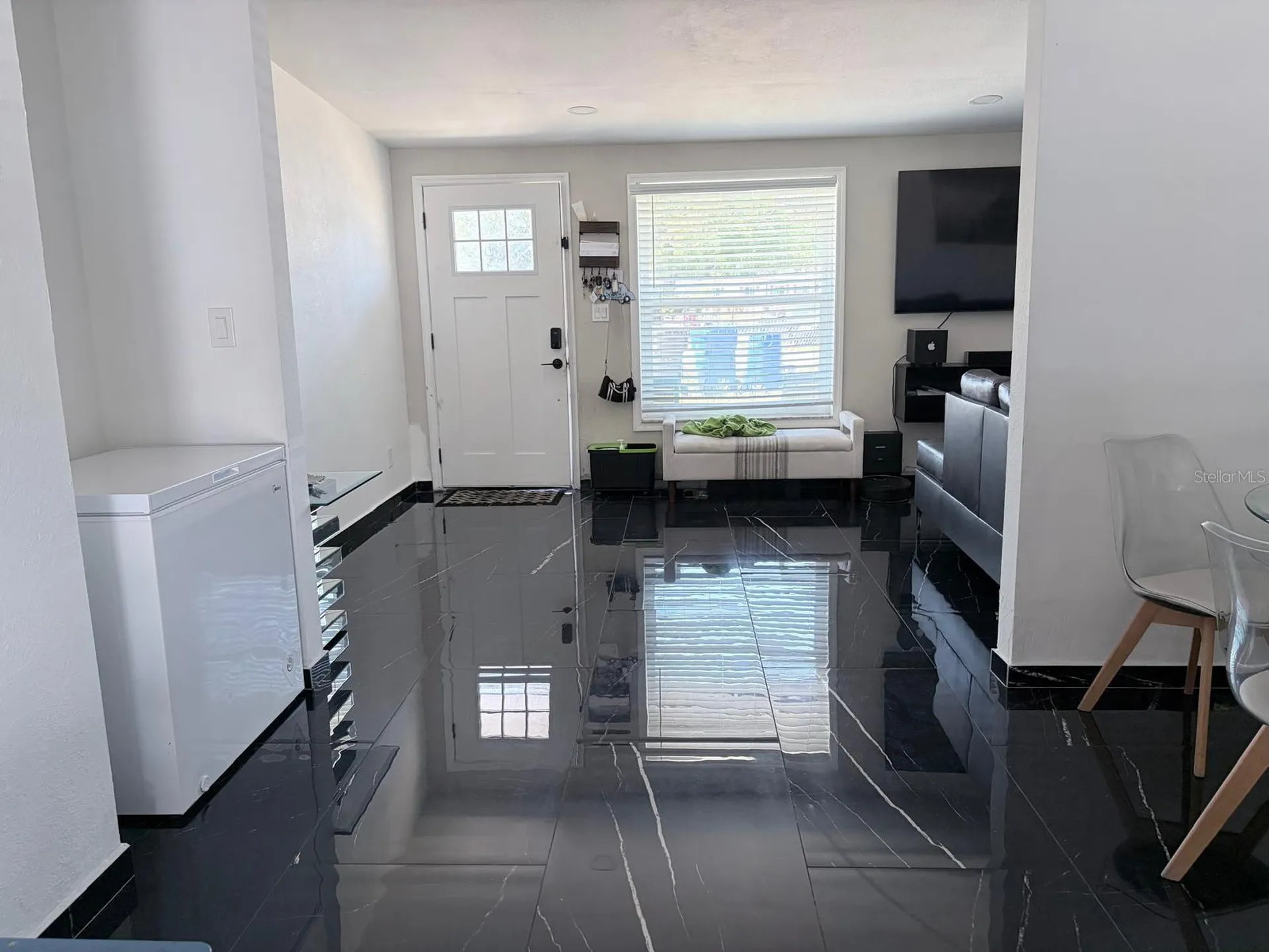 1304 Windsor Way Tampa FL 33619